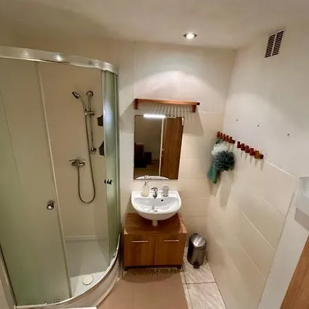 New! Welcome Prices - Cozy In The Center Of *